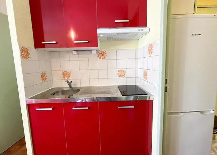 Floralies I-5 By Interhome * Le Grau-du-Roi